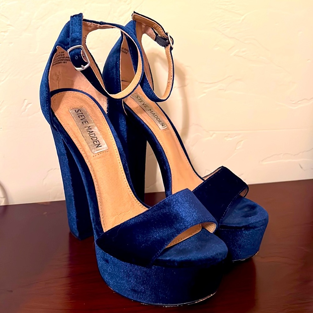 Steve Madden Gonzo Blue Velvet Platform Heels